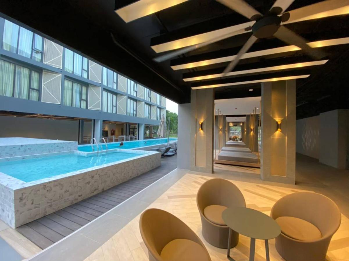 Rnp Pool Hotel Bangkok Exterior foto
