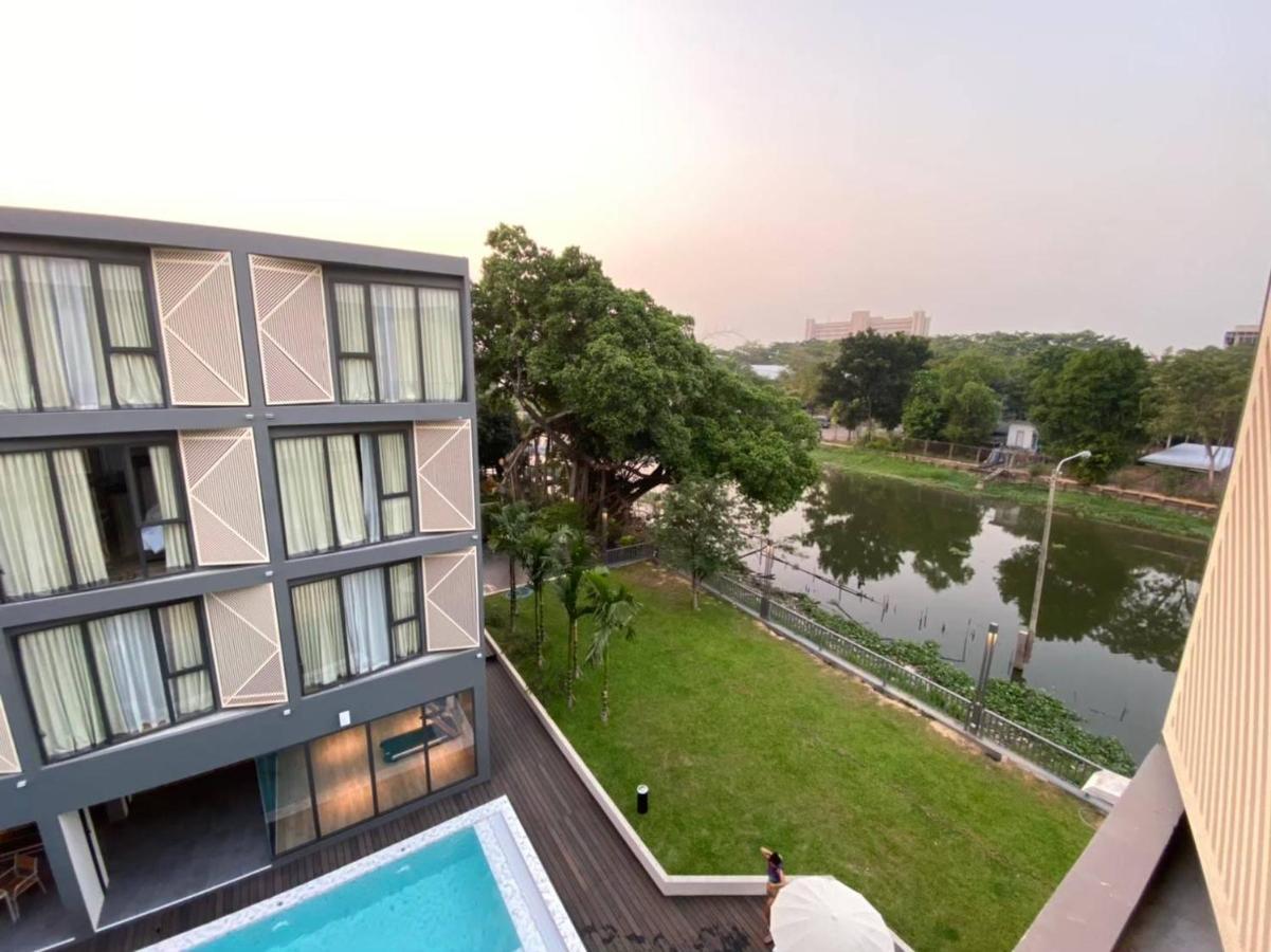 Rnp Pool Hotel Bangkok Exterior foto