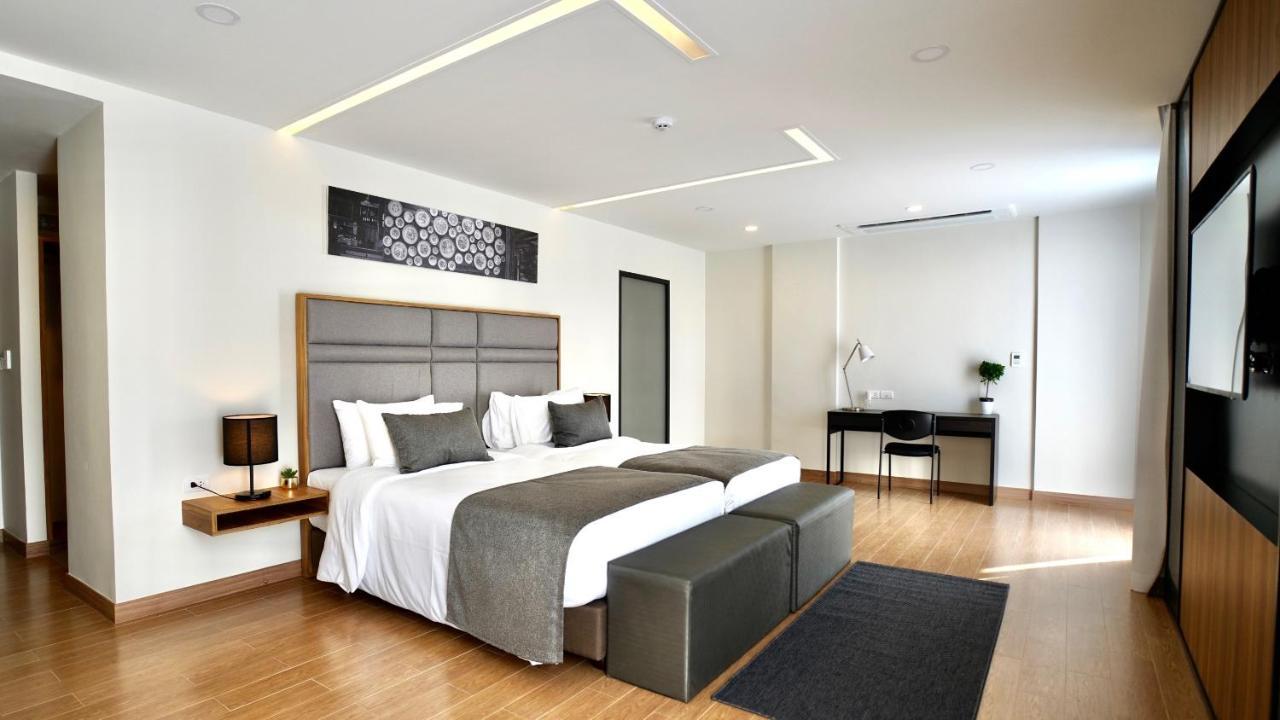Rnp Pool Hotel Bangkok Exterior foto