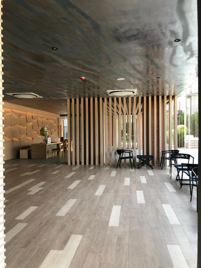 Rnp Pool Hotel Bangkok Exterior foto